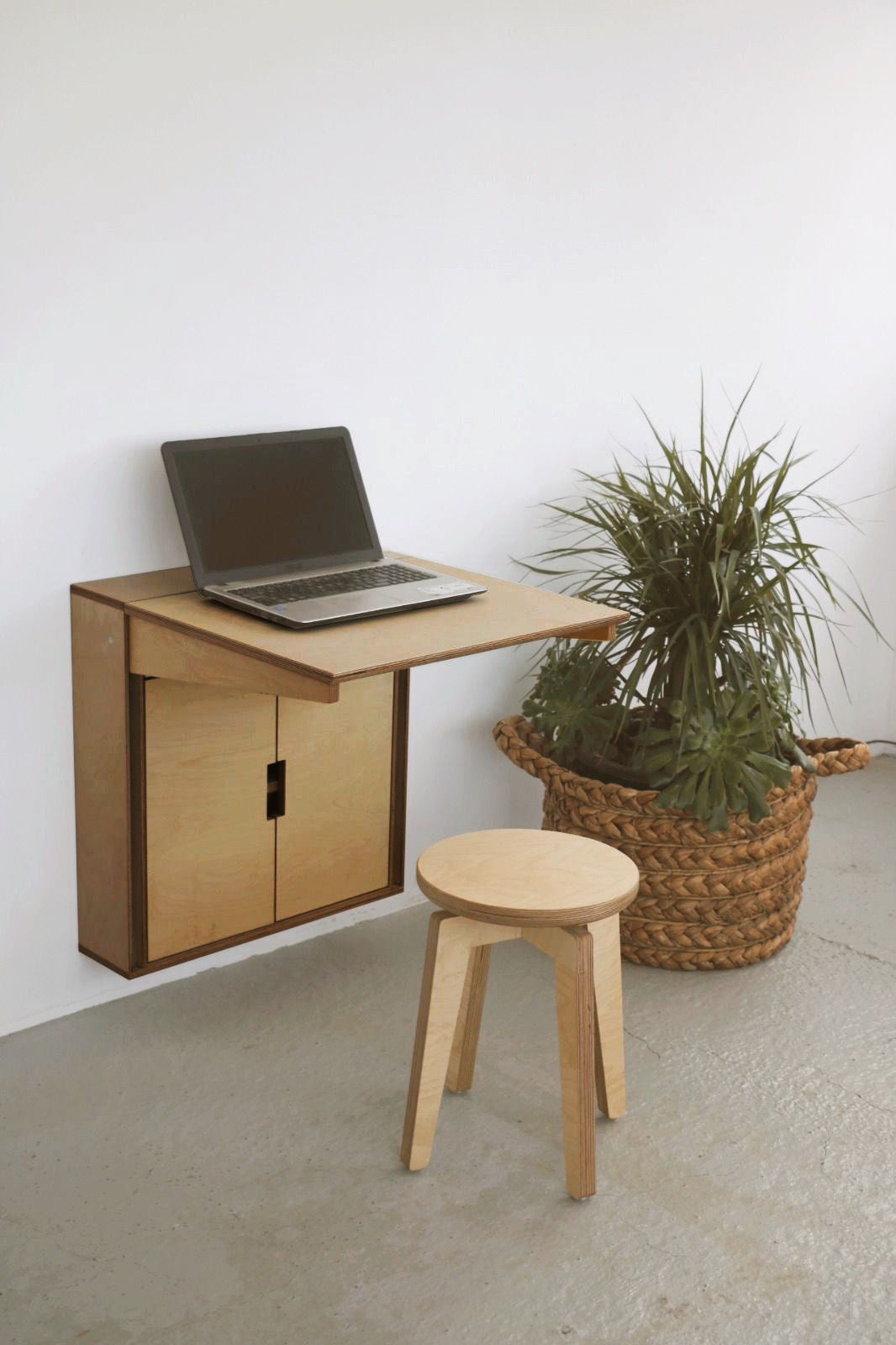 Folden Wall desk 60cm brown